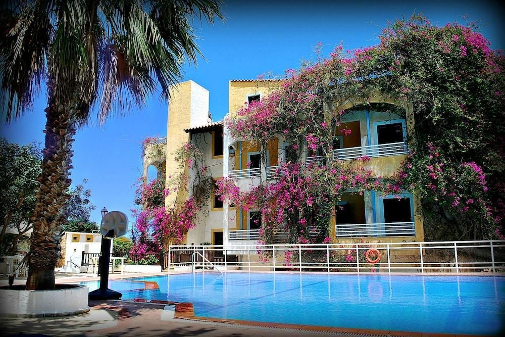Iliostasi Beach Apartments Hersonissos  Exterior photo