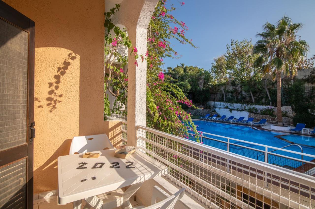 Iliostasi Beach Apartments Hersonissos  Exterior photo