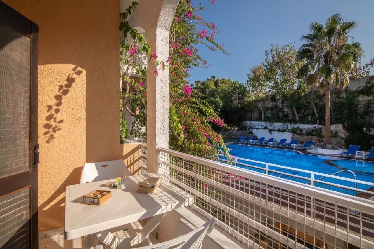 Iliostasi Beach Apartments Hersonissos  Exterior photo