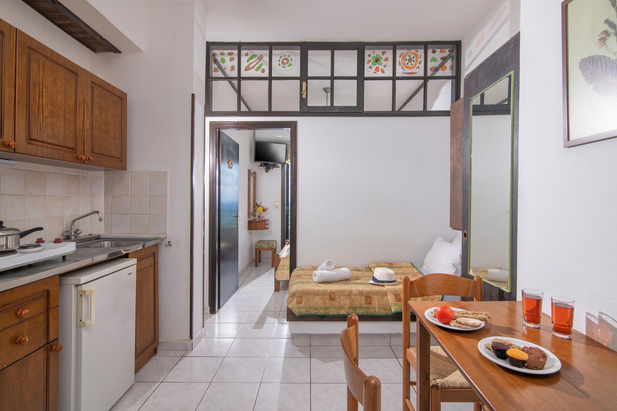 Iliostasi Beach Apartments Hersonissos  Exterior photo