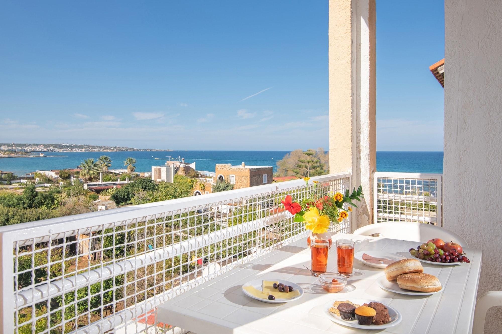 Iliostasi Beach Apartments Hersonissos  Exterior photo